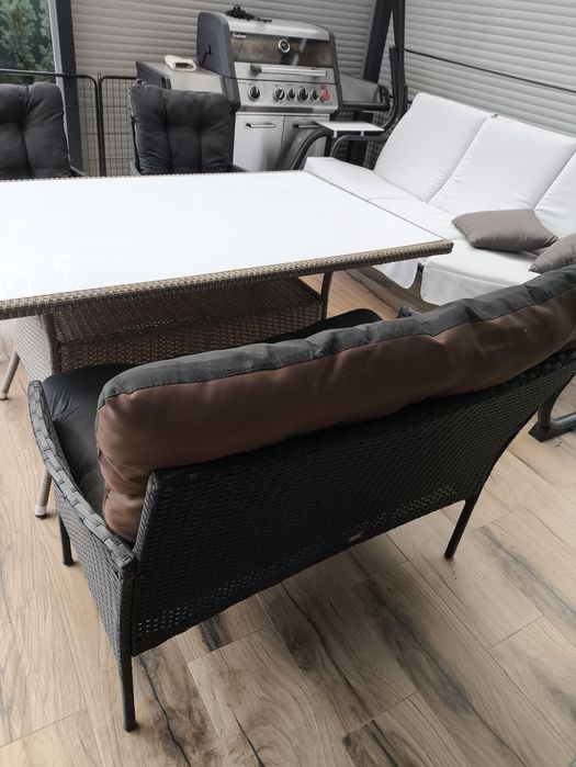 Zestaw mebli ogrodowych rattanowy 4 osobowy  i stół