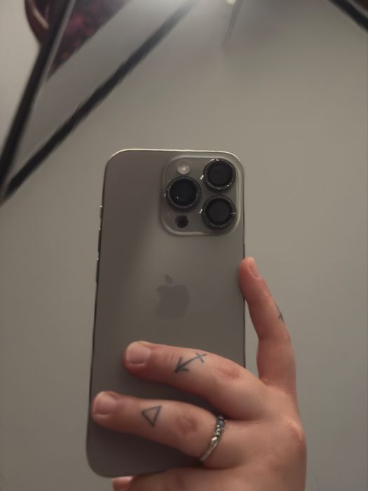 iPhone 15 Pro 256gb em ótimo estado