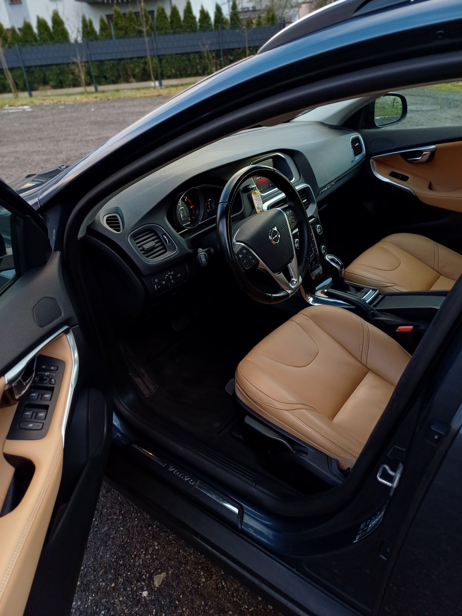 Volvo V40 D3(150km) AUTOMAT Cross Country