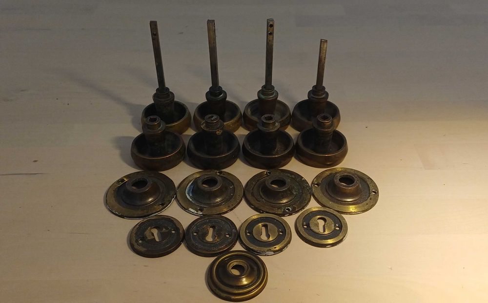 Vendo puxadores de porta antigos