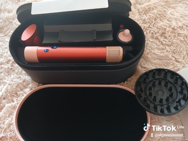 Мультистайлер DYSON HS05