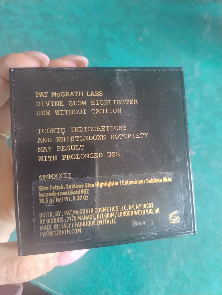 Pat mcGrath labs Bridgerton divine glow highlighter