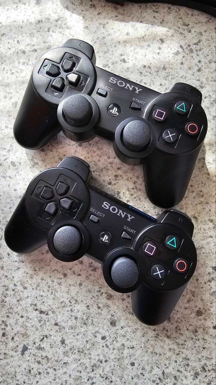 Sony Playstation 3 Slim, 320 Гб, 2 джойстика, PS Move