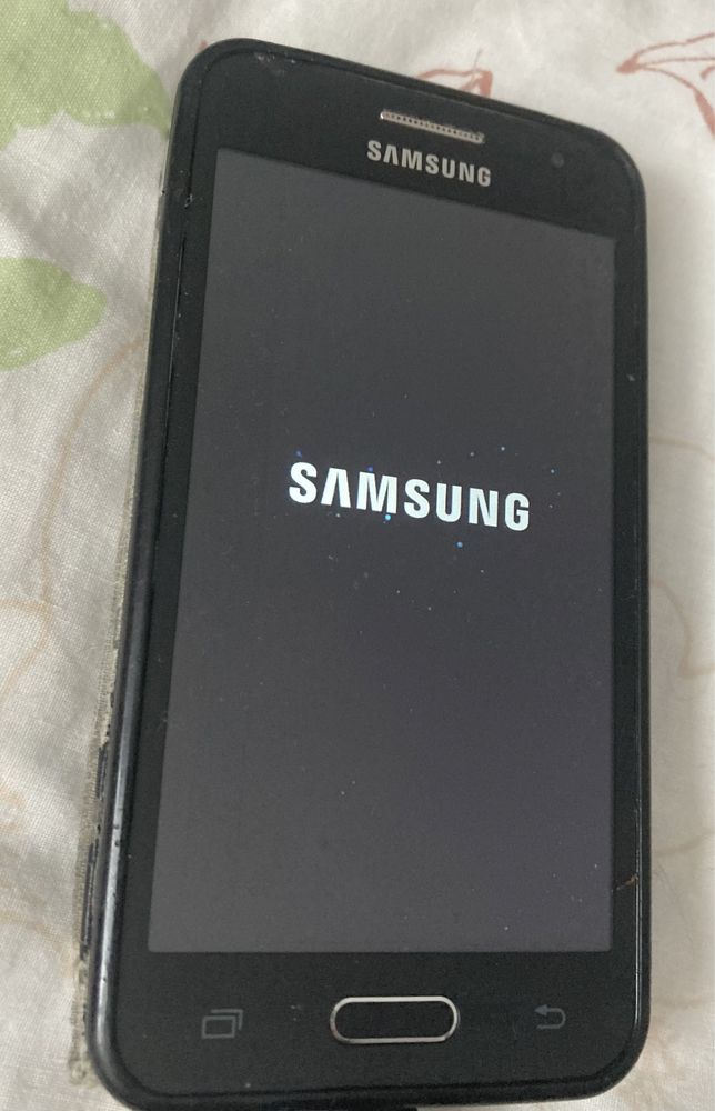 CENA DO NEGOCJACJI Sprawny telefon Samsung plus ladowarka