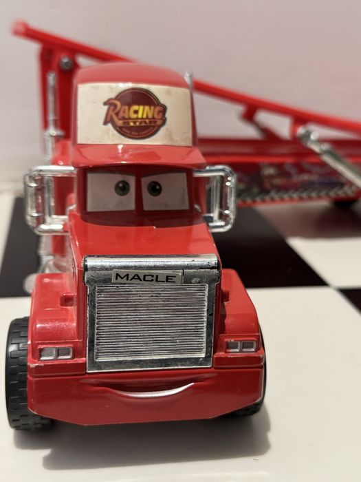 Ciężarówka maniek zygzak Mcquin laweta