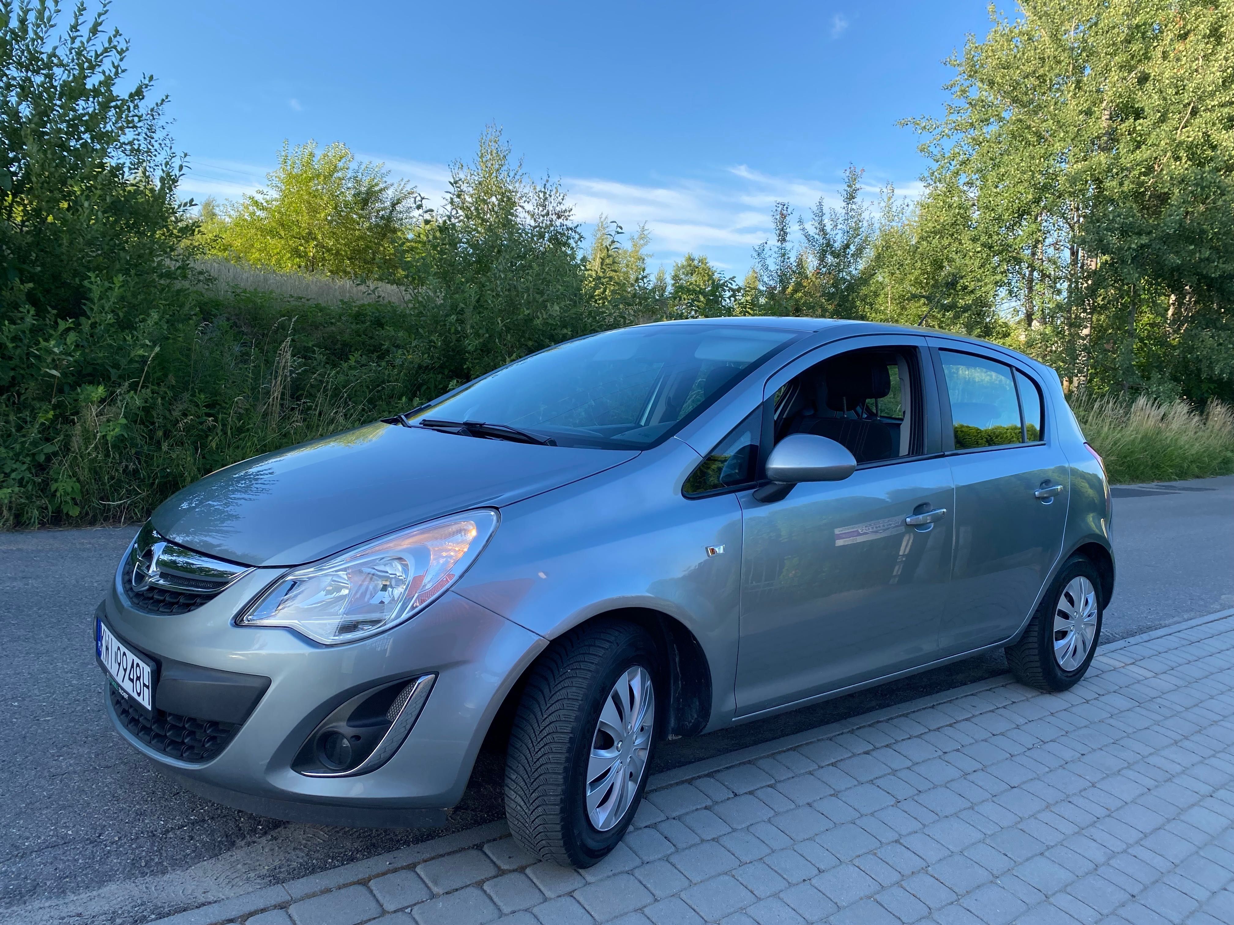 Opel Corsa 1,2 benzyna 85KM dobra wersja Gwarancja 12 mcy!
