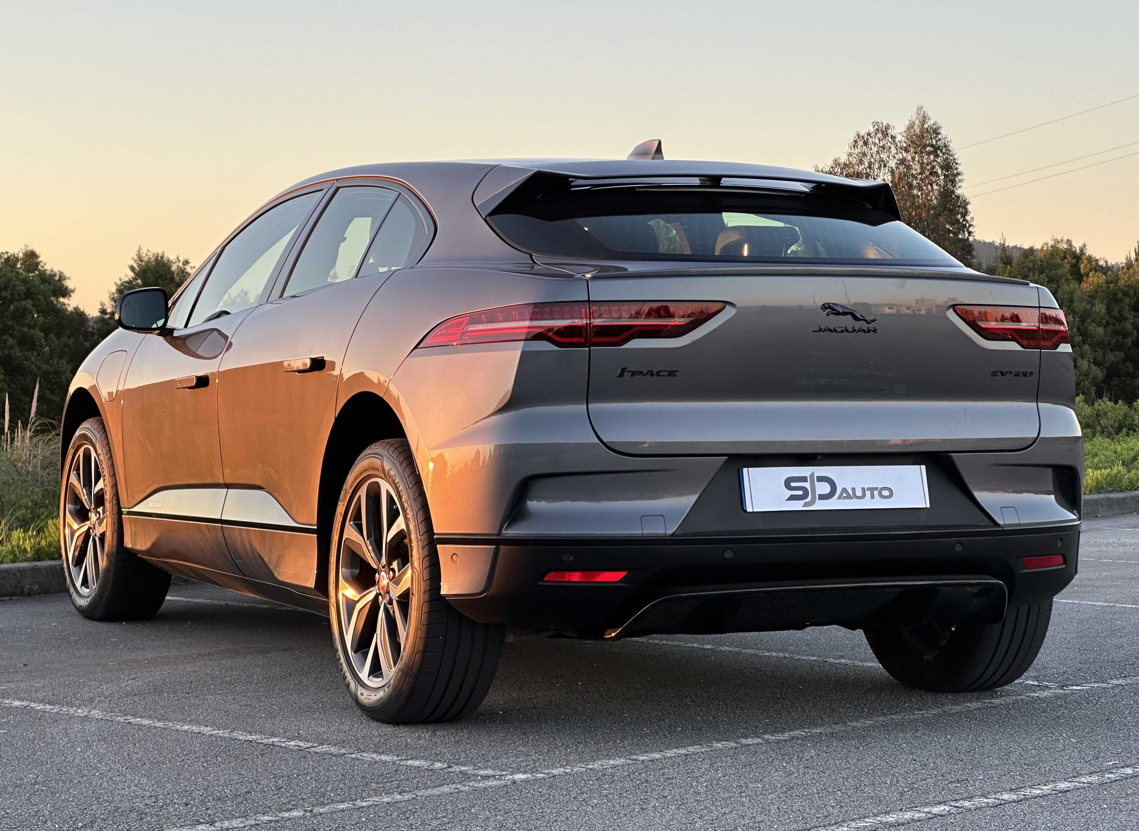 Jaguar I-Pace EV400 AWD SE - 64000 KMS