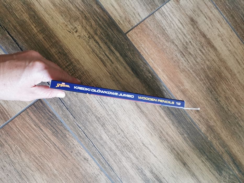 Kredki Jumbo 12 kolorów z motywem Spiderman nowe