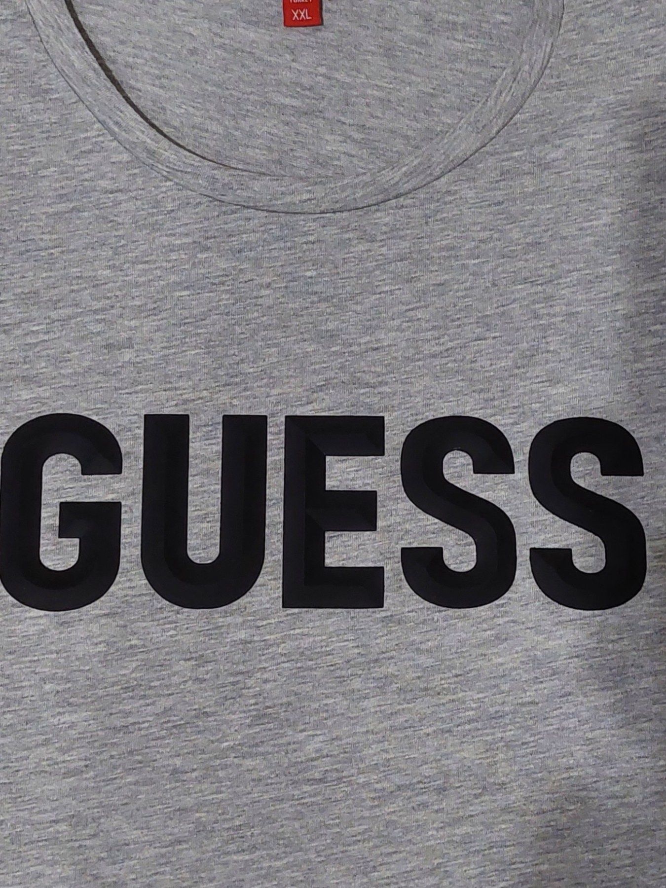 Фирменная футболка GUESS