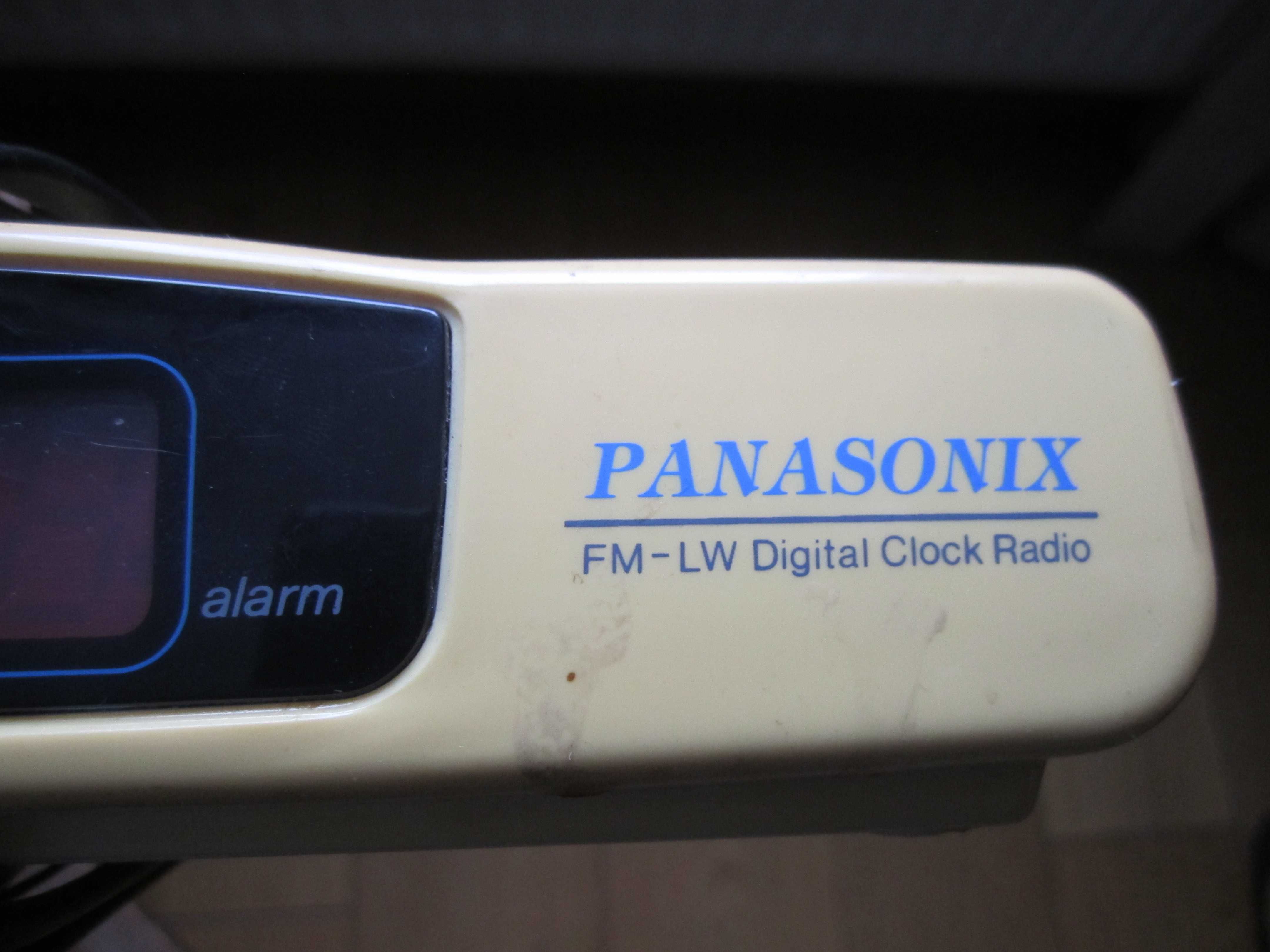 Unikalne radio z zegarem i budzikiem PANASONIX