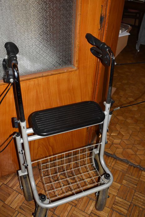 Wózek chodzik balkonik