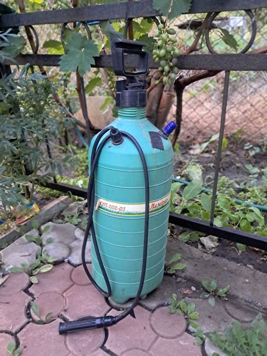 Оприскувач на запчасті.