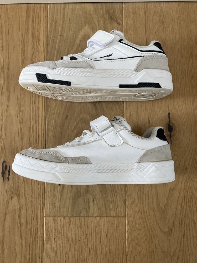 Adidasy na rzepy rozmiar 33