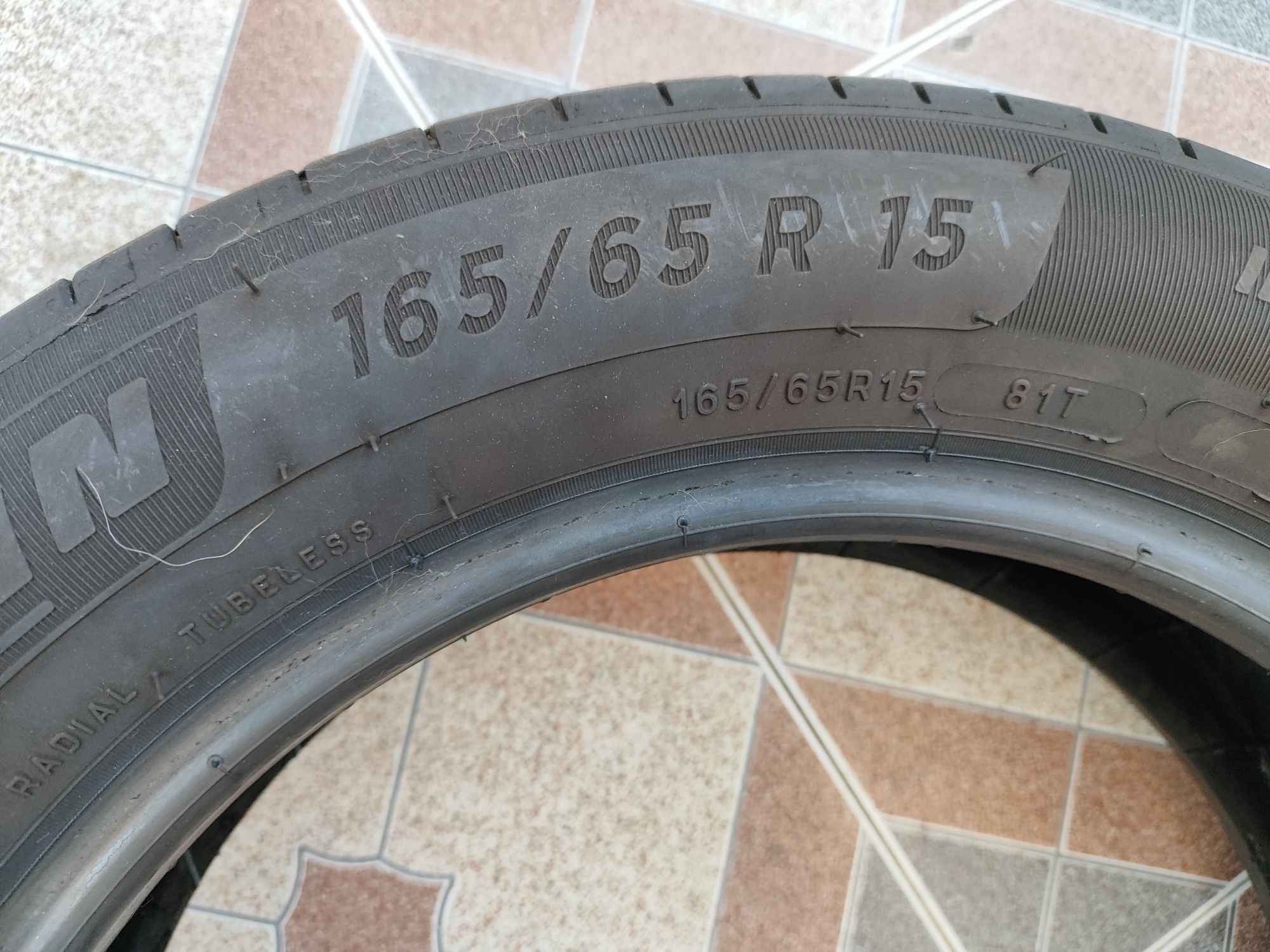 Pneu Michelin 165/65 R15