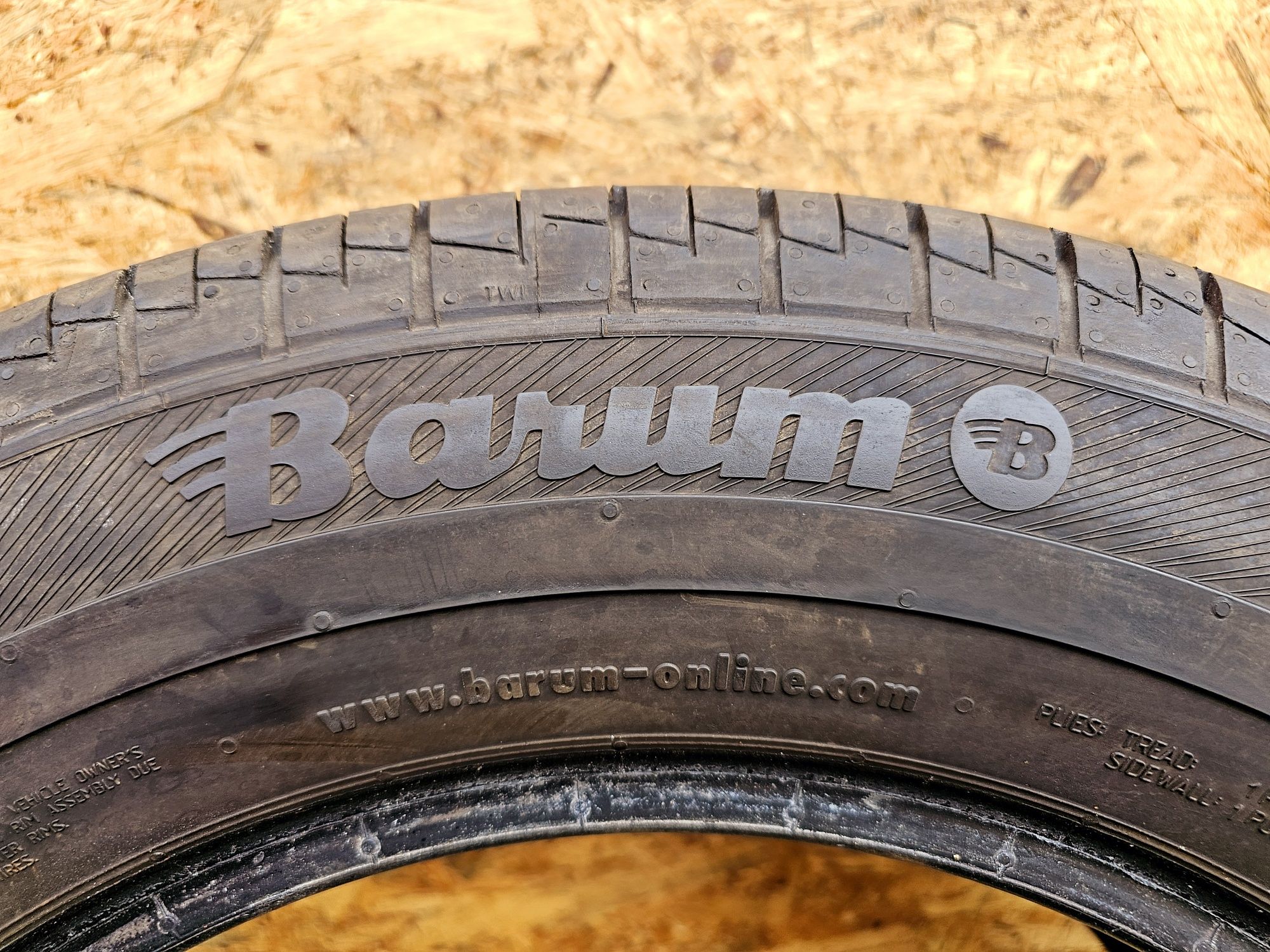 215/65 r16C Barum Vanis 2. 3617