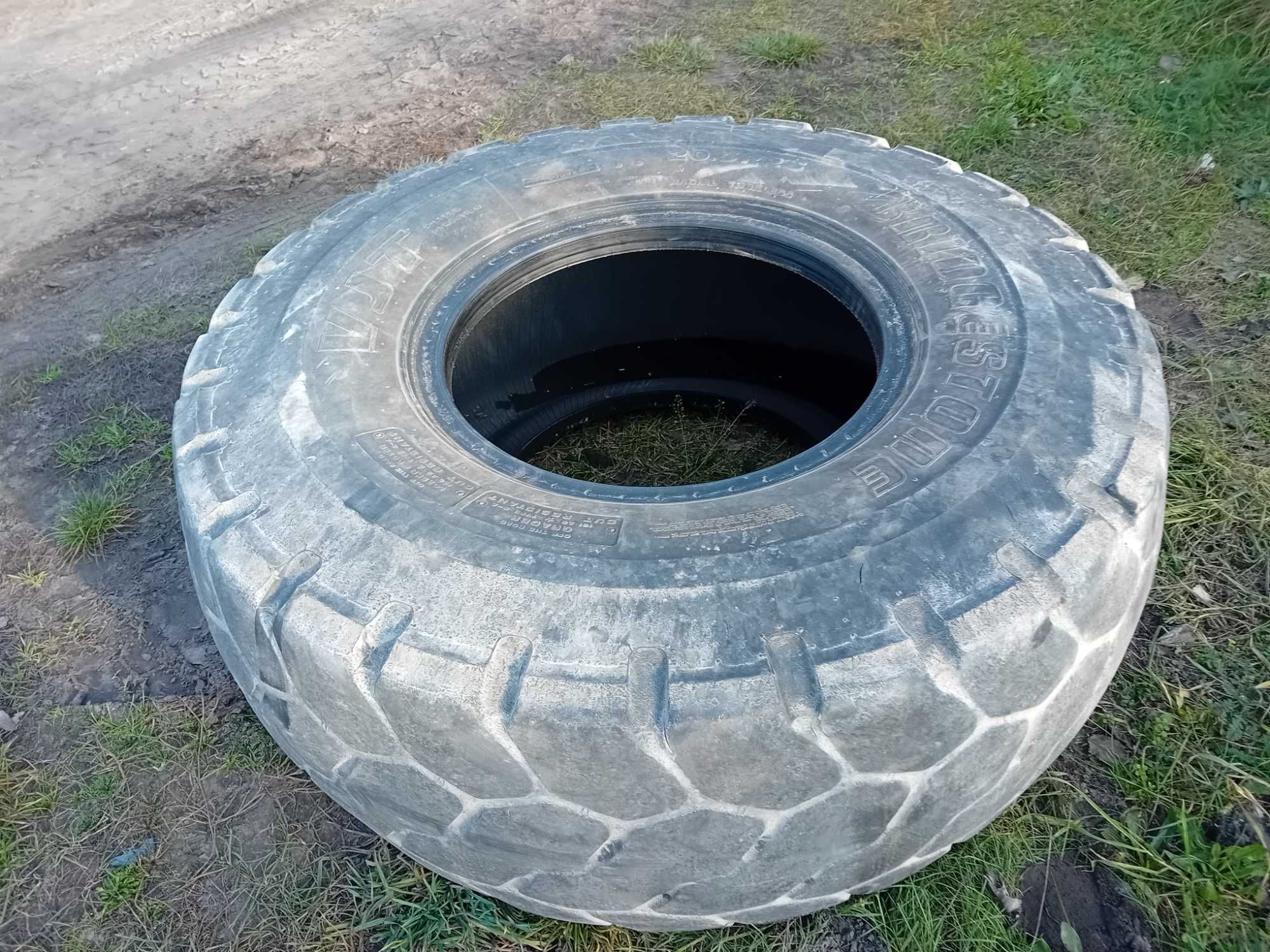 Opony   VJT 20.5 R25 Bridestone 4 sztuki ładowarki przyczepy opona