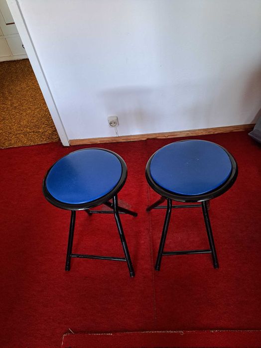 Metalowy skladany  taboret  kpl 2 sztuki