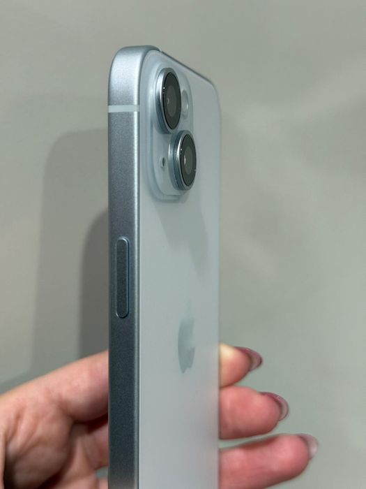 iPhone 15 azul 128GB como novo