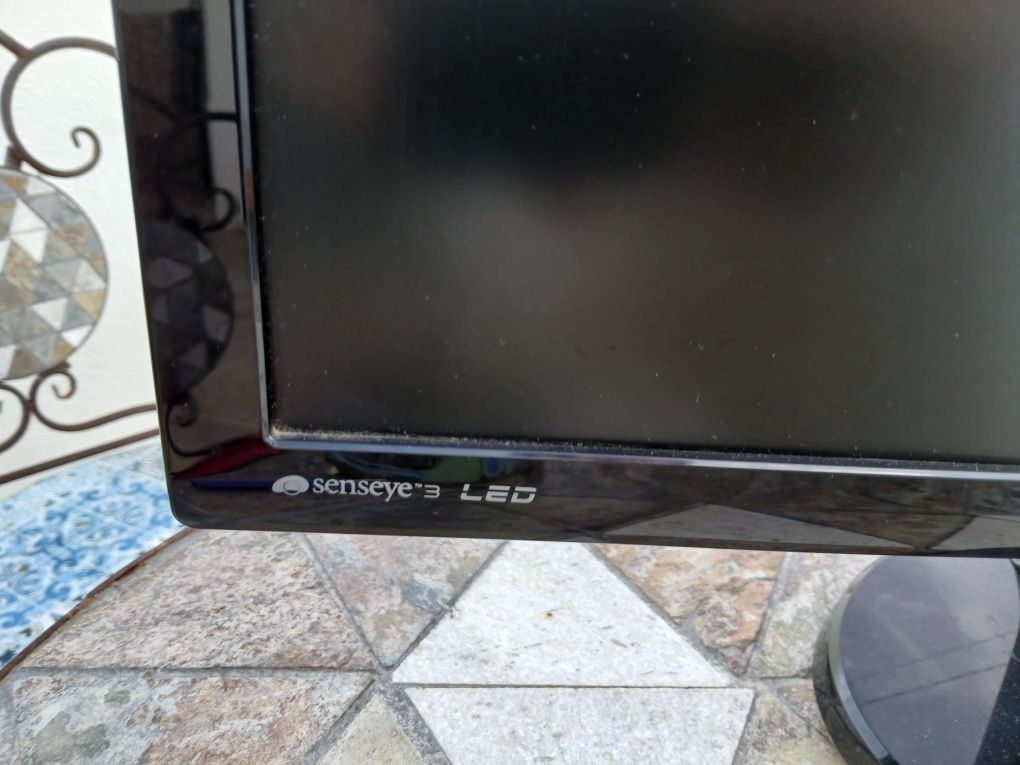 Vendo Monitor Benq GL2450 para peças