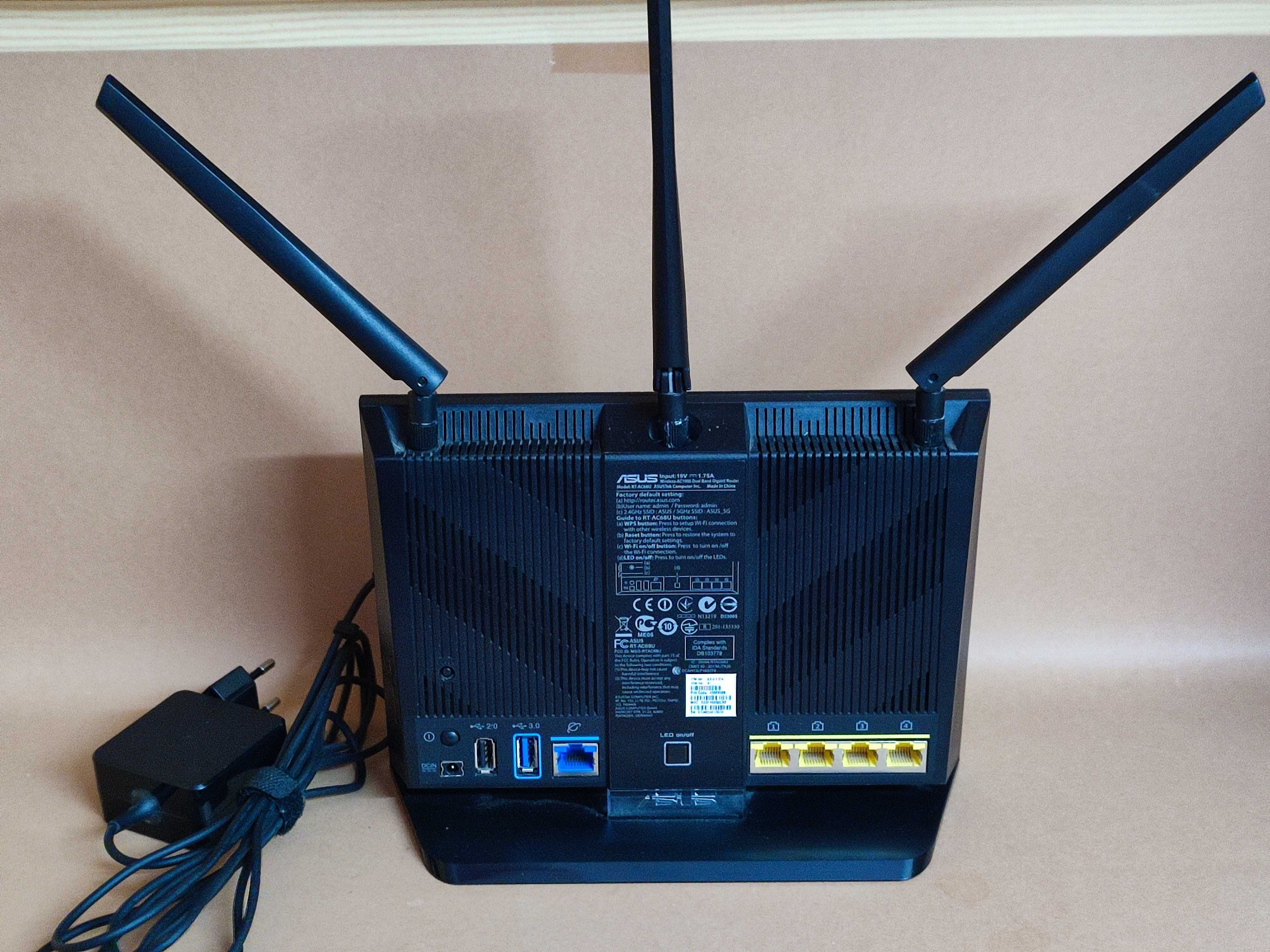 ASUS RT-AC68U DualBand AC1900 Malha Wi-Fi Router Gigabit