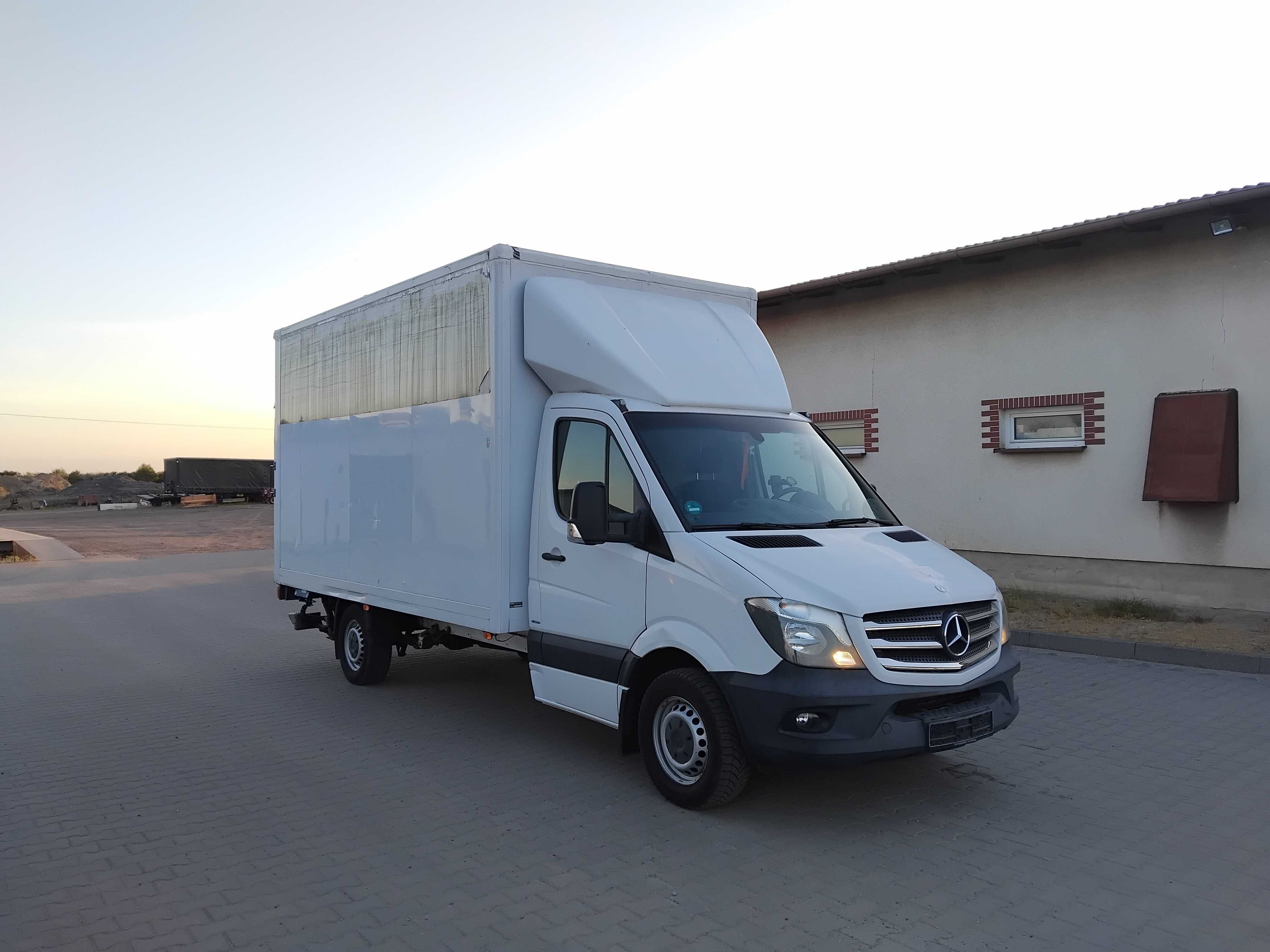 Mercedes Sprinter 906 Max kontener z windą Transport + lotka