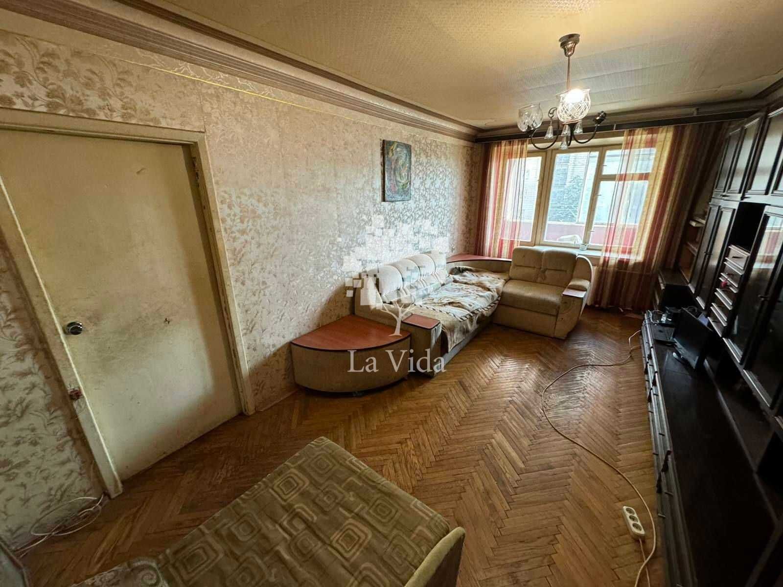Продаж 2к квартири в центрі міста Січових Стрільців 59/65
