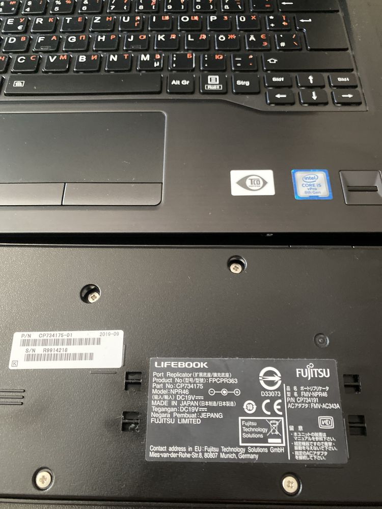 Ноутбук Fujitsu LifeBook U748 16Gb\250ssd с докстанцией