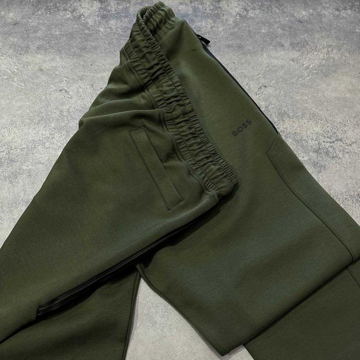 Чоловічий стильний спортивний костюм Hugo Boss)