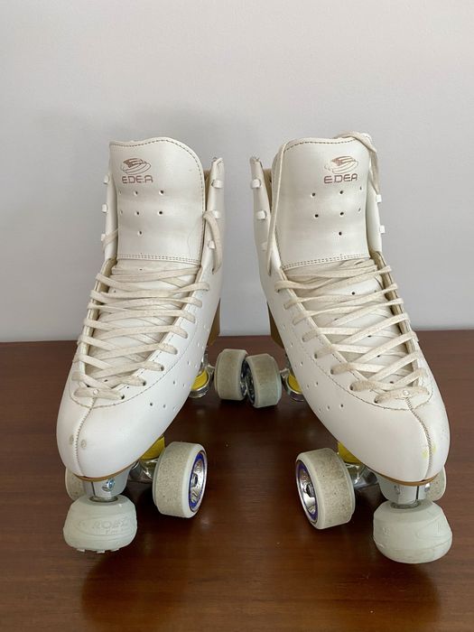 Patins/ Patinagem artística tamanho 275