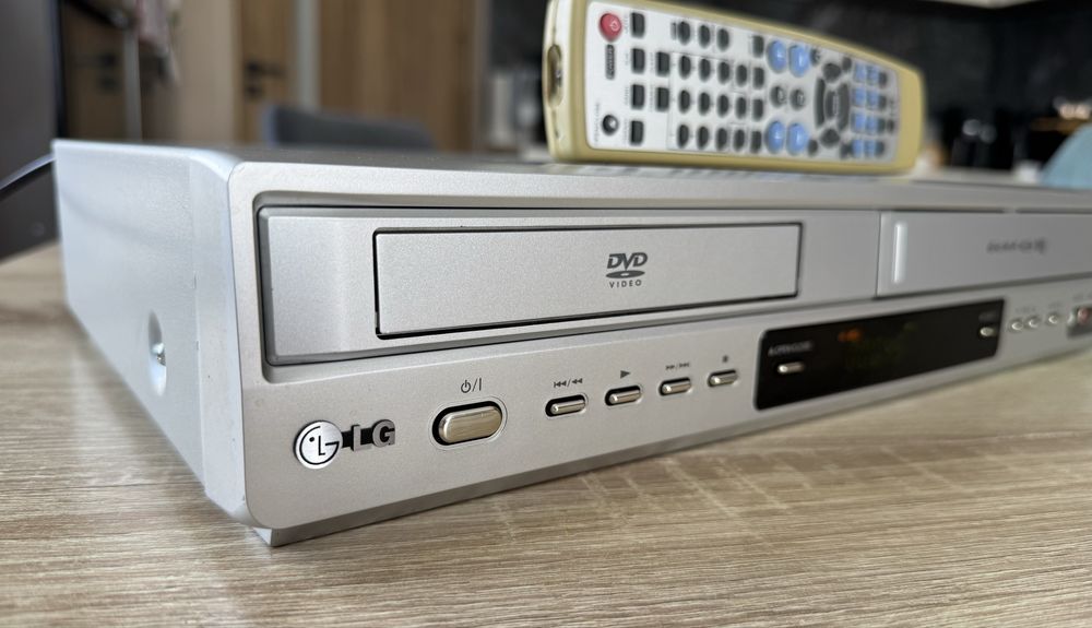 LG VC9800 #Magnetowid VHS DVD #Combo #6HD #Hi-Fi Stereo #DivX #Pilot