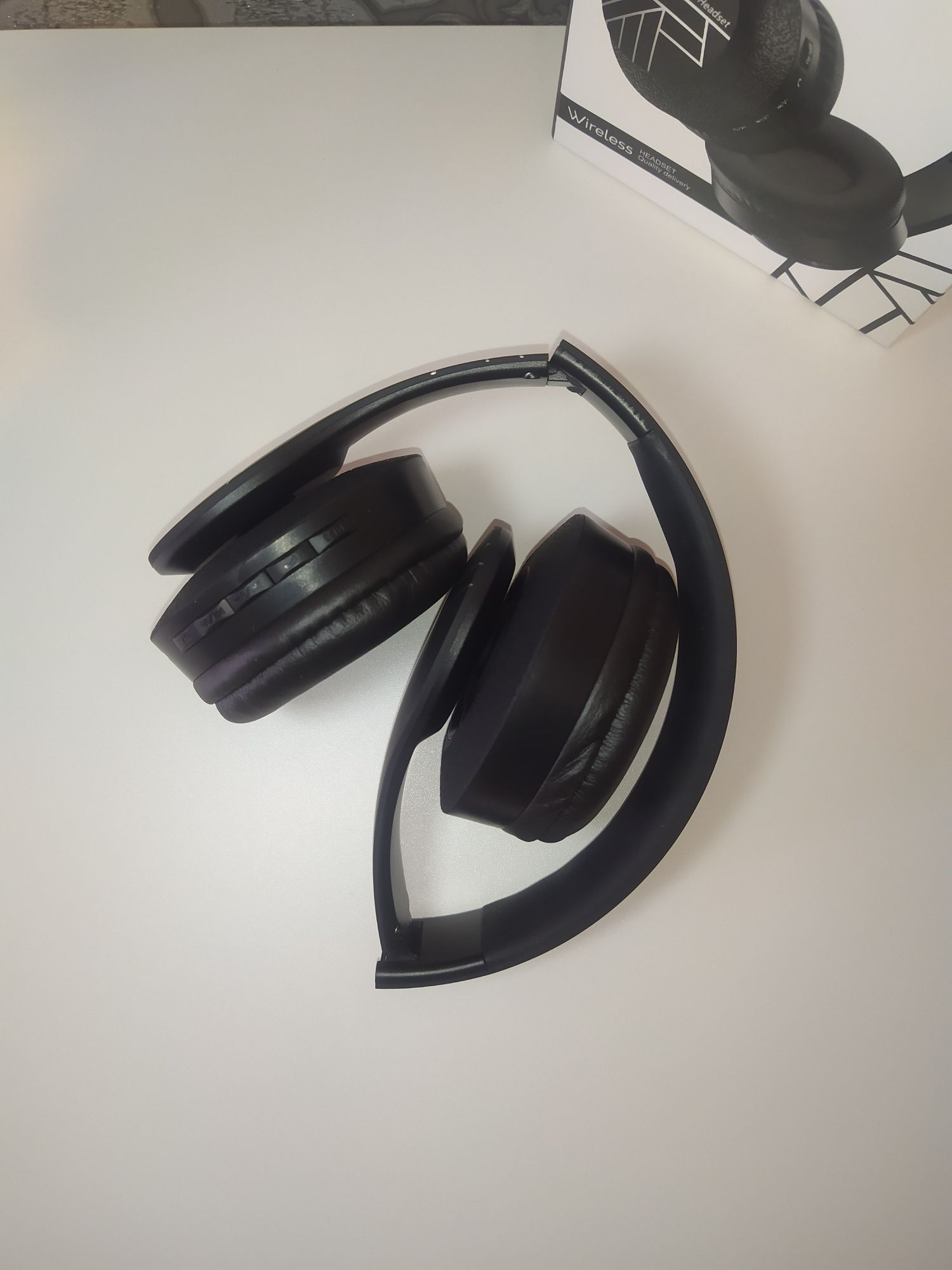 Навушники бездротові накладні j33 Bluetooth