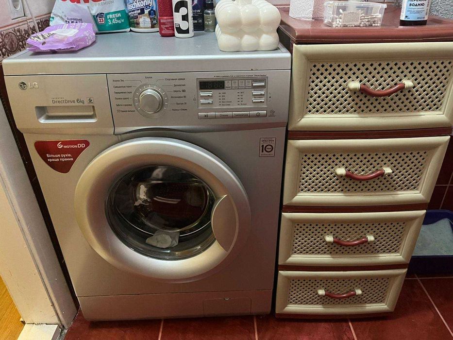 вул. Урлівська 23, 3-к квартира , Позняки, Є Генератор! Є відеоогляд!