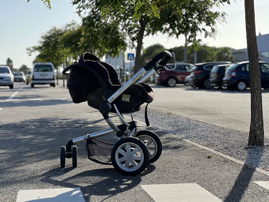 Carro de Bebé Quinny com 2 assentos Super Confortável