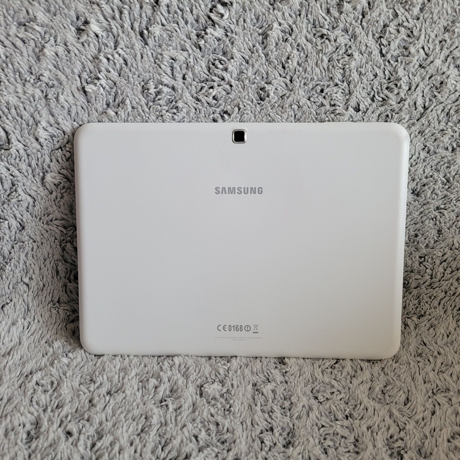 Samsung Galaxy Tab4  SM-T530