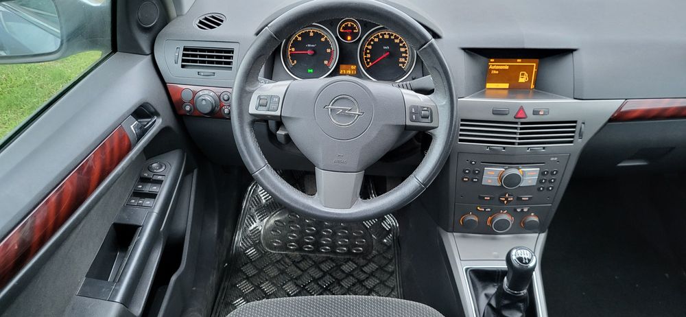 Opel Astra 1.7D Isuzu 2005