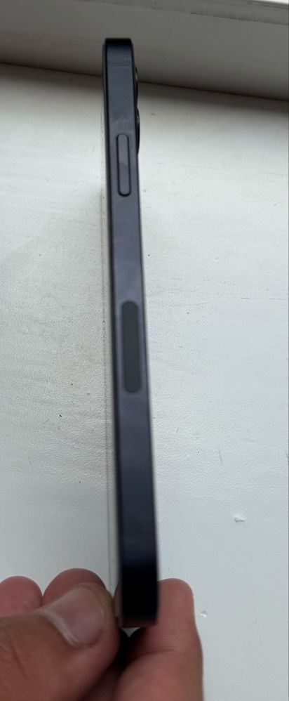 Продам Iphone 12 64 гигабайта  у чудовому стані з захисним склом
