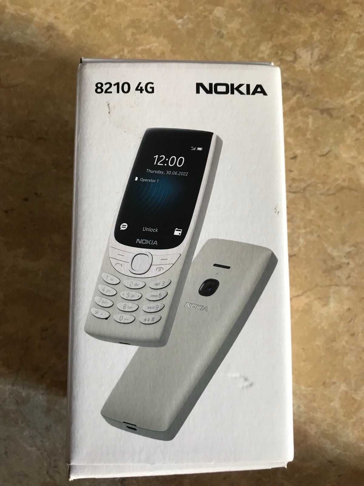 Новенький мобільний телефон Nokia 8210 4G з гаратією