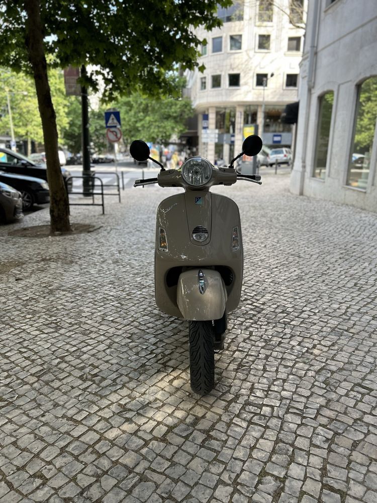Vespa GTS 250 de 2007 com 46.000 km