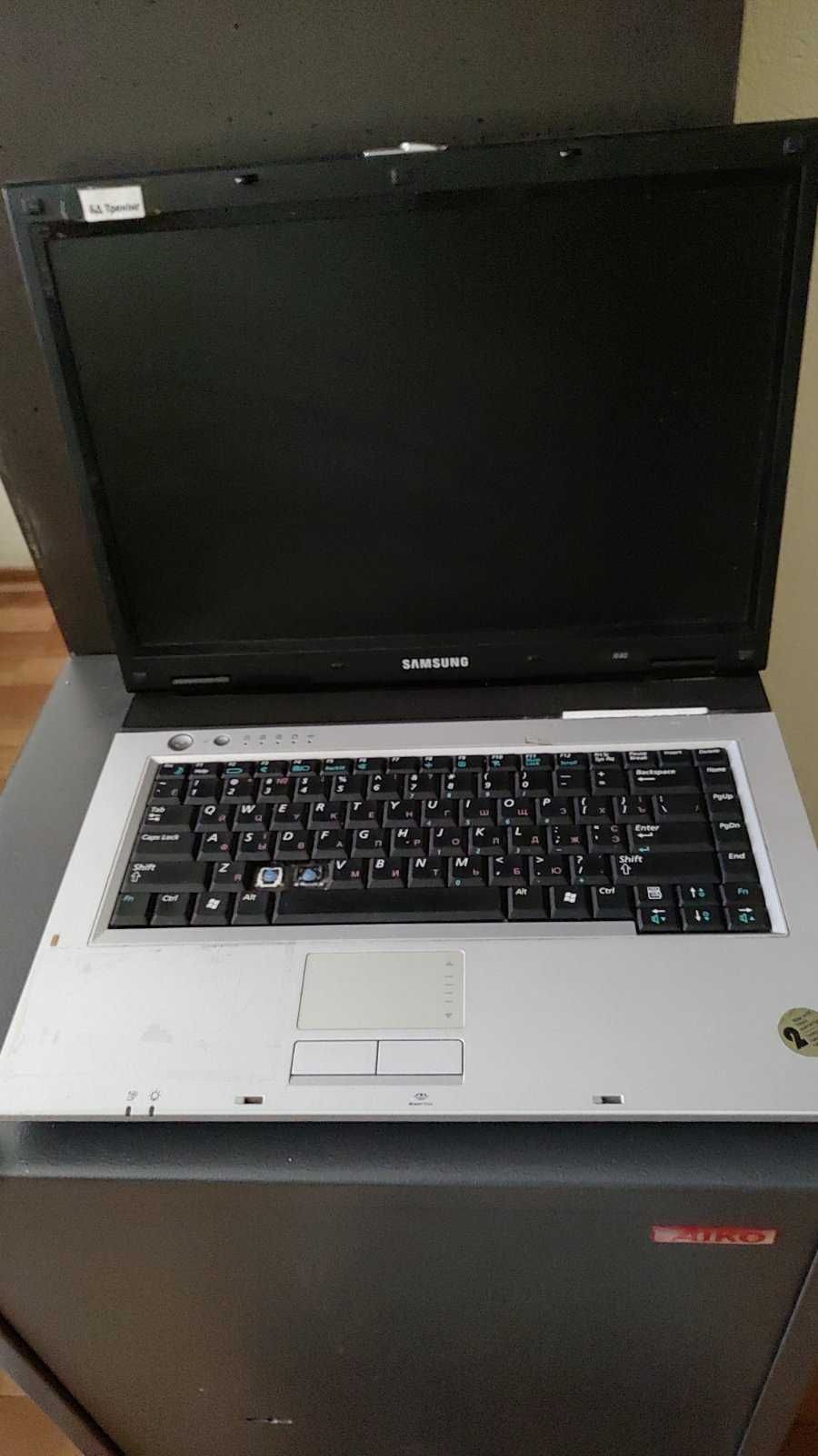 Ноутбук SAMSUNG R 40  на запчастини та відновлення