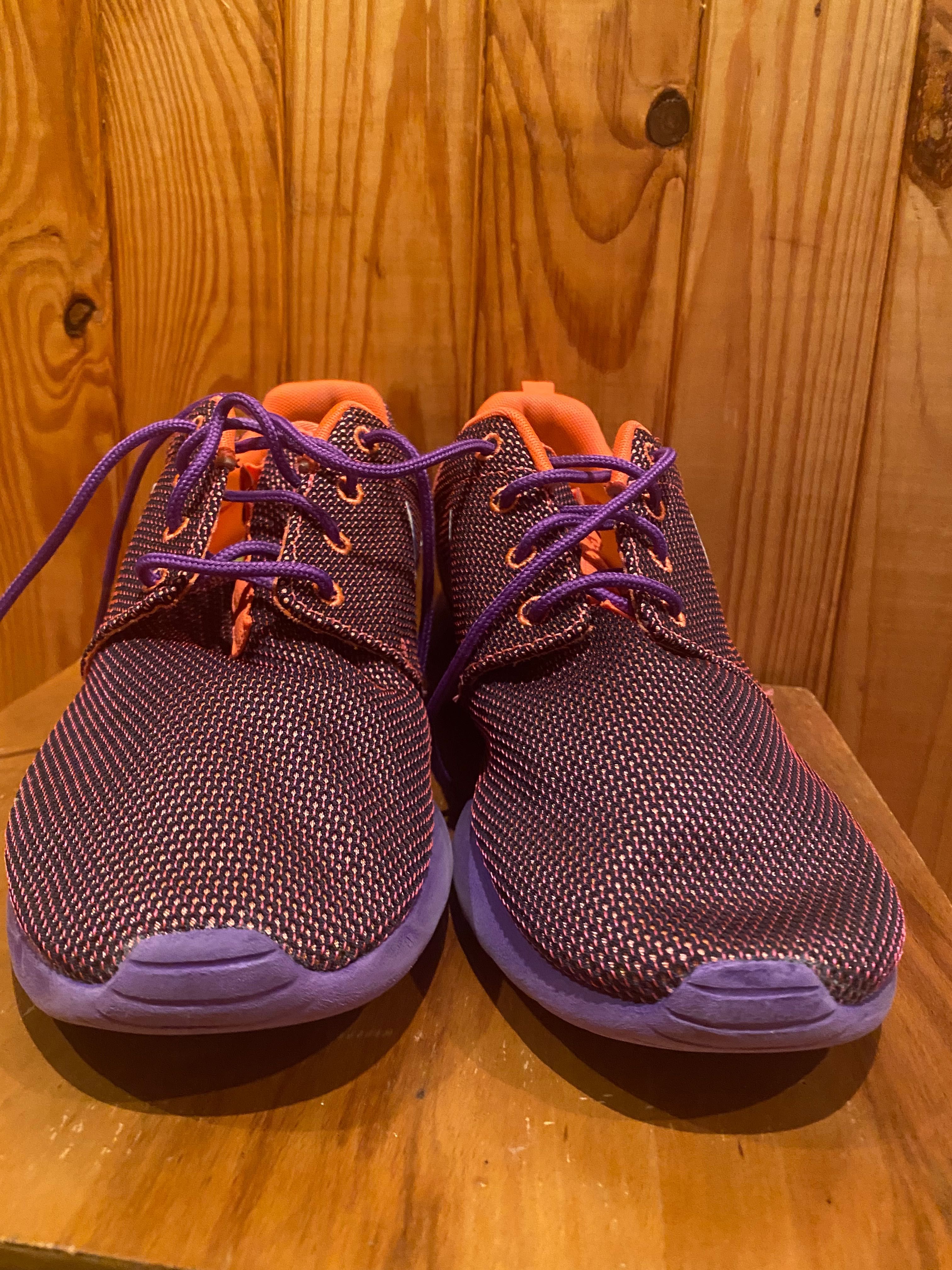 Кросівки жіночі Nike Roshe Run 40 в новому стані фіолетові