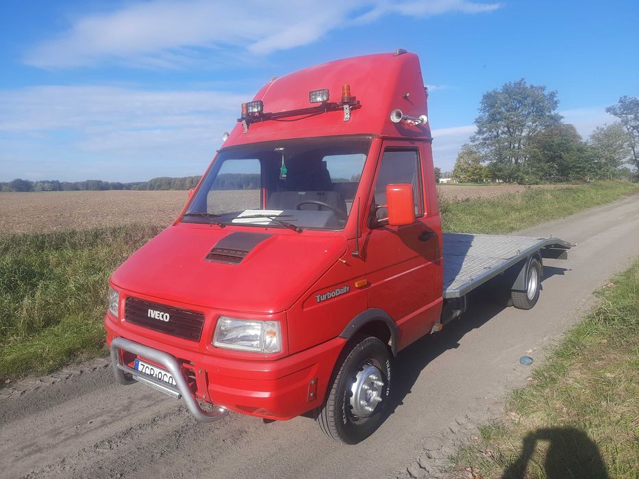 Laweta Iveco Daily. Super stan. Zadbana resor,blizniak,poduchy.