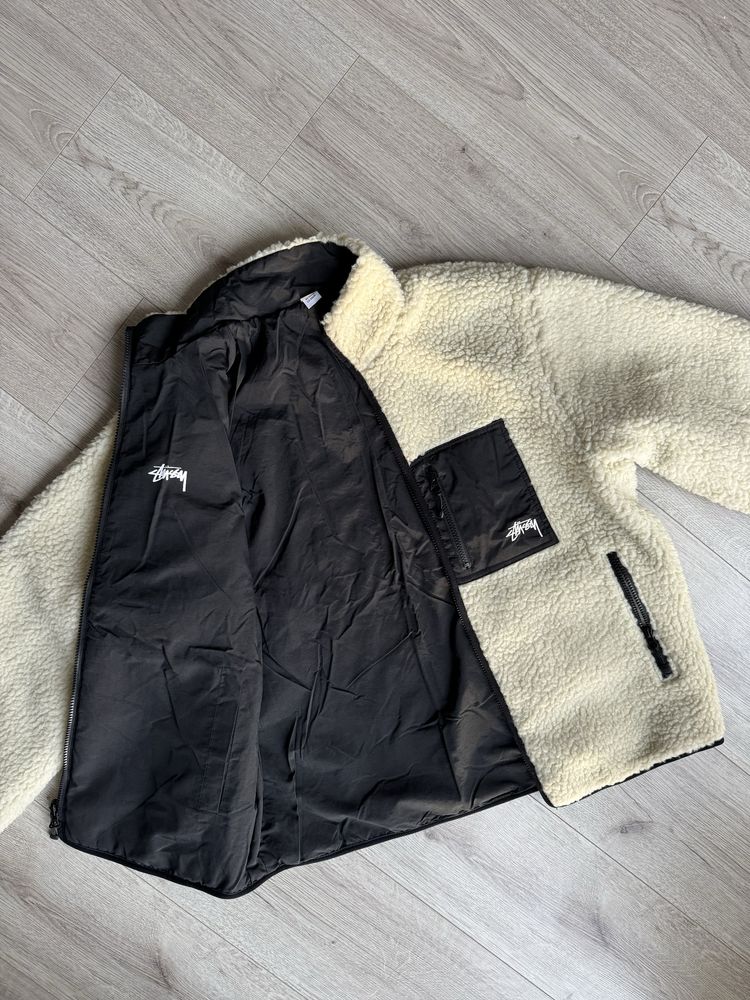 Куртка шерпа  Stussy (двостороння)