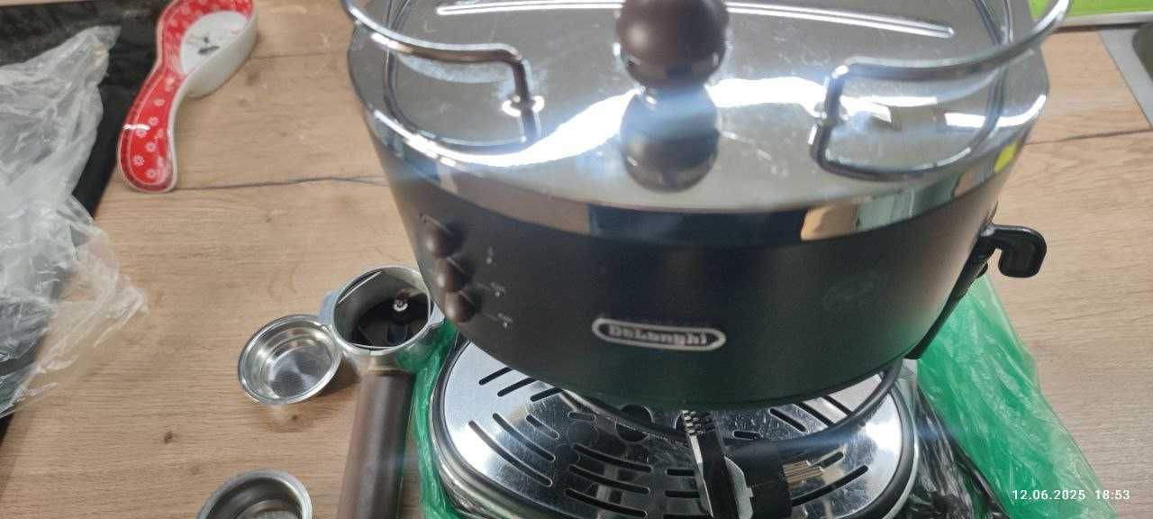 Кавоварка DeLonghi ECOV 311 BK вживана 3800 грв.