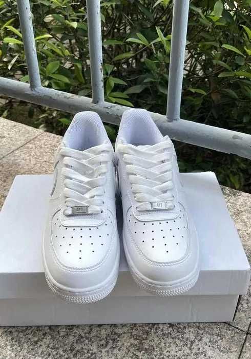 Buty meskie Nike Air Force 1 Low White R.45