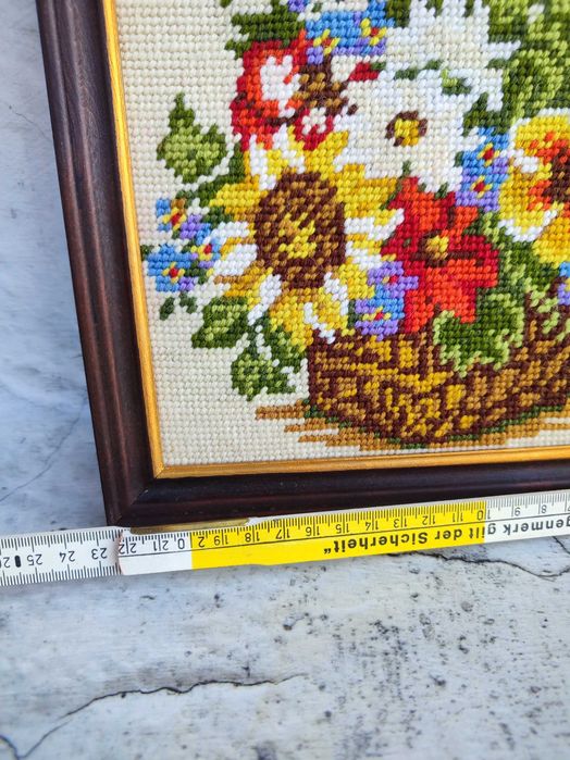 Obrazek - Haft w drewnianej ramie - vintage - design - Kwiaty