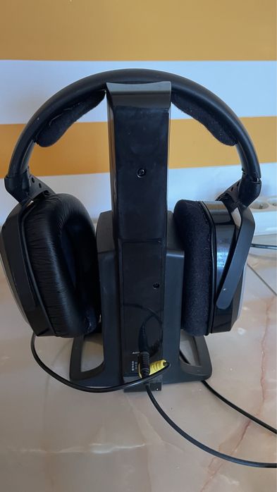 Słuchawki bezprzewodowe wokółuszne Sennheiser HDR 165