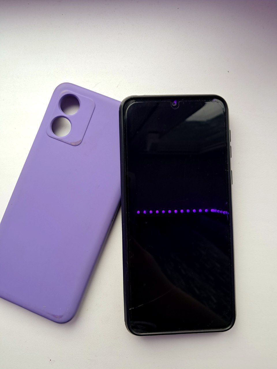 Телефон Motorola e13
