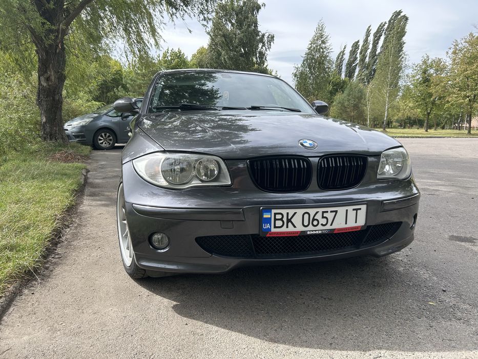 Продаю автомобіль БМW 1