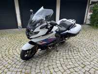 BMW K bmw k1600 gt, biało-niebieski