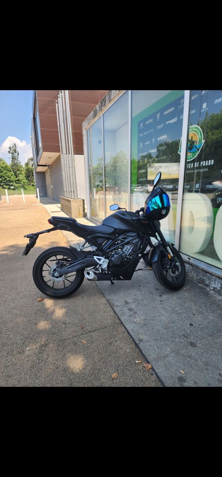Honda cb125r 2024